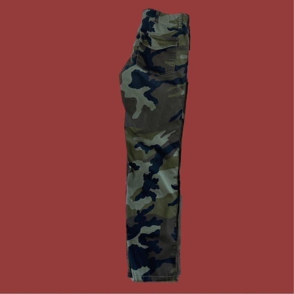 NILI LOTAN FOR BARNEYS CAMO JENNA PANTS SZ 0 - Picture 1 of 6